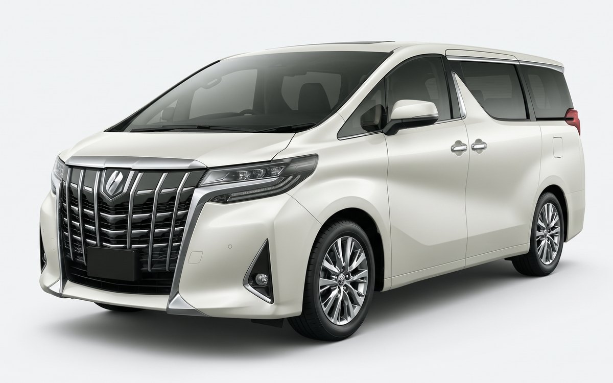 Toyota Alphard putih tampak samping